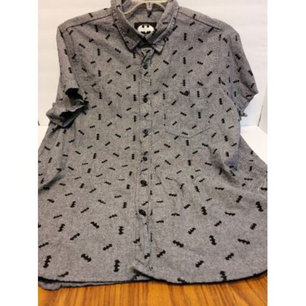 Batman mens shirt,‎ gray, size M